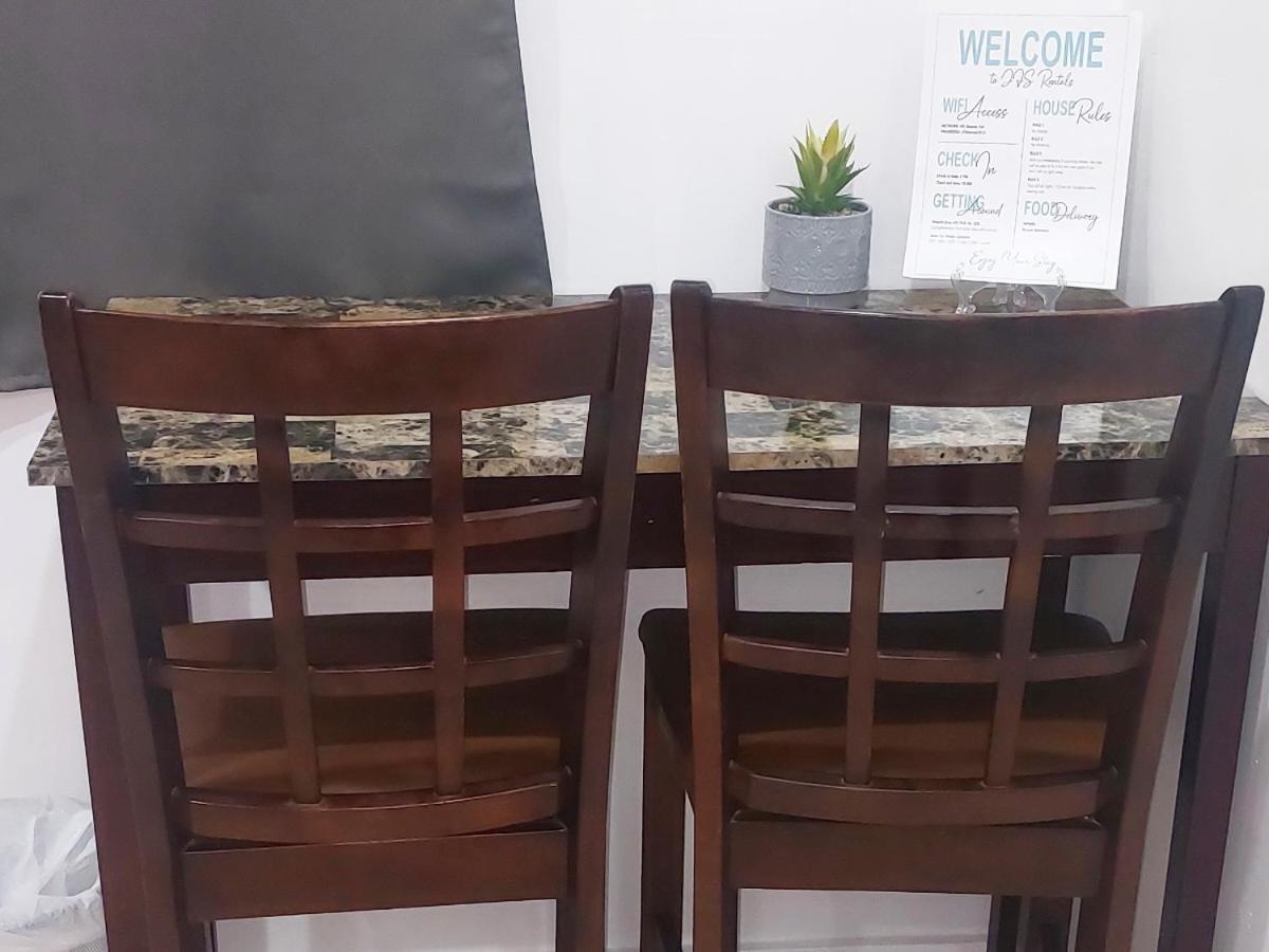 Appartement Budget & Basic In Local Neighborhood, 7Min Drive To Downtown Nassau Beach Paradise Extérieur photo